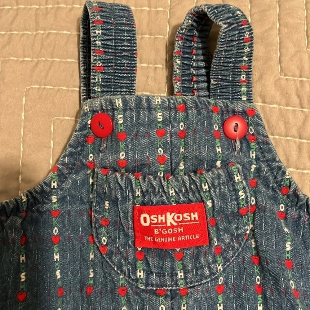 OSH KOSH ~ Vintage Girls Overalls with Feet Red Hearts and ‘Osh Kosh’ Spell Out